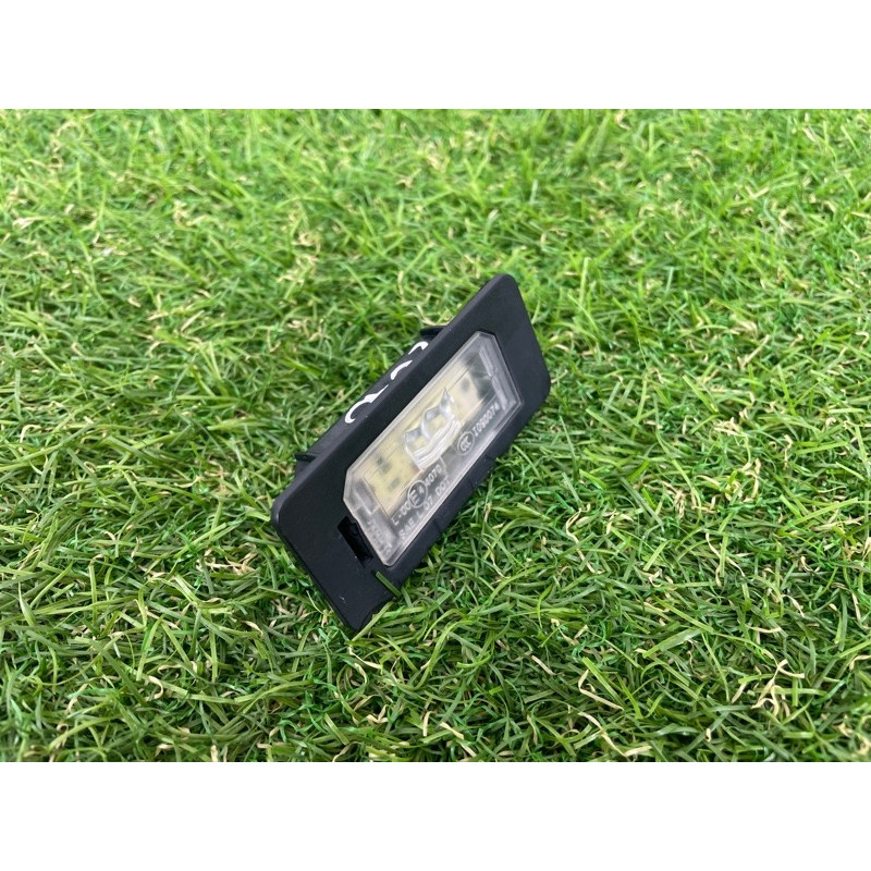 Плафон подсветки номера (оптика) BMW X5 E70 2012 3.0 N55 63267193293