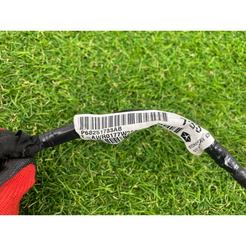 Проводка дверная (электрика) Jeep Grand Cherokee WK2 2017 3.6 68251733AB