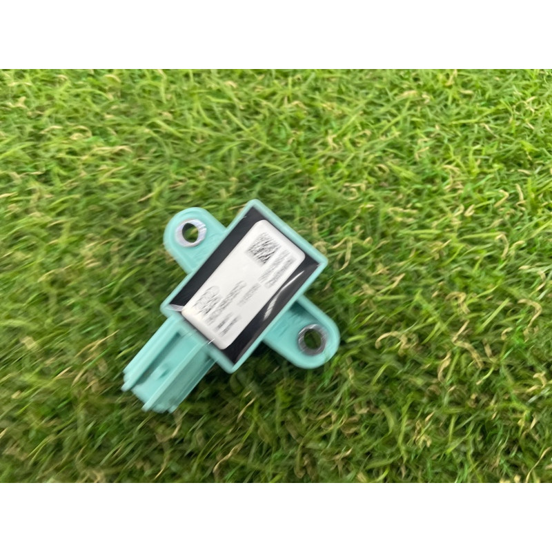 Датчик удара (электрика / датчики) AUDI A4 B8 2012 2.0 TFSI 8K0955557C