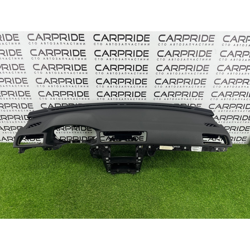 Торпеда (салон) Volkswagen Passat B7 2016 1.8 561857003M81X