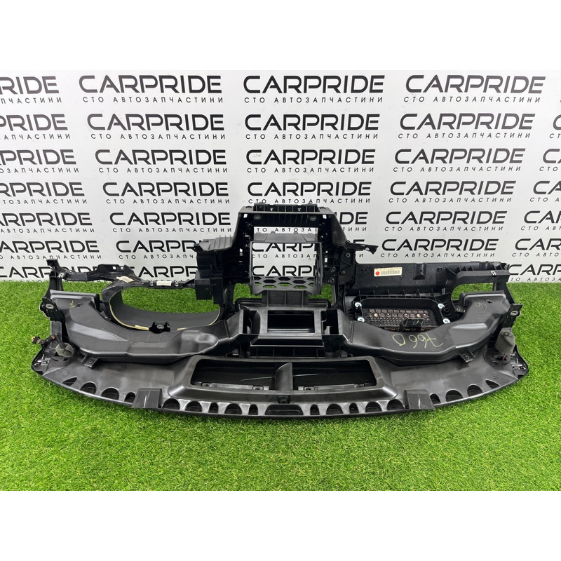 Торпеда (салон) Volkswagen Passat B7 2016 1.8 561857003M81X