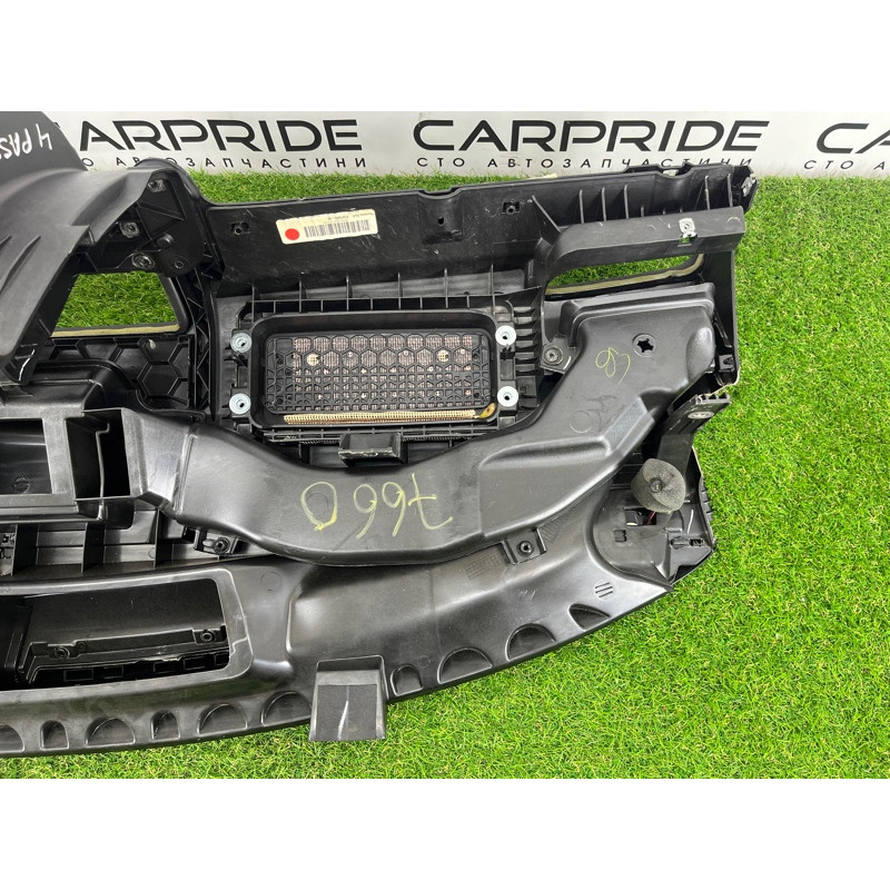 Торпеда (салон) Volkswagen Passat B7 2016 1.8 561857003M81X
