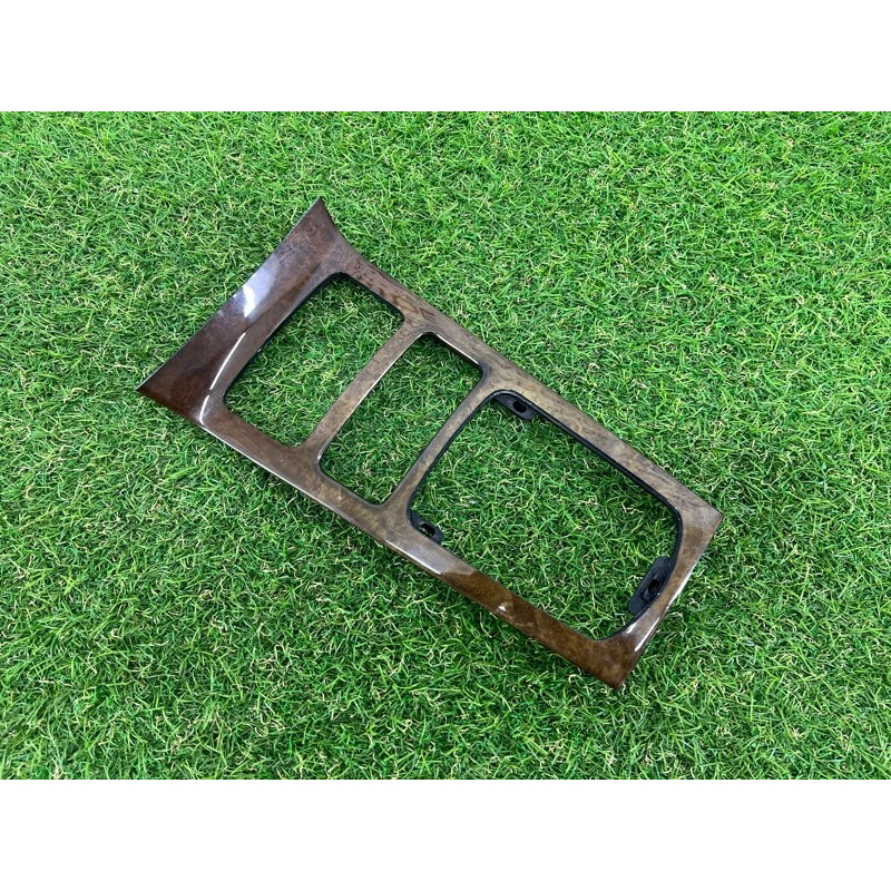 Декоративная накладка центральной консоли (салон) PORSCHE CAYENNE 958 2013 3.6 95855332402BG1