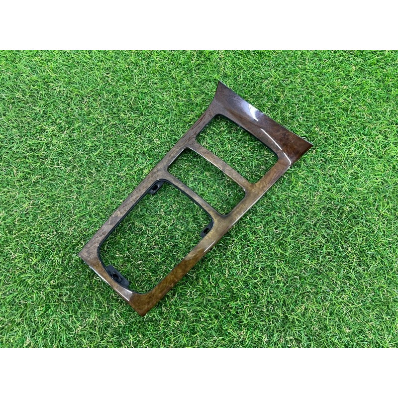 Декоративная накладка центральной консоли (салон) PORSCHE CAYENNE 958 2013 3.6 95855332402BG1