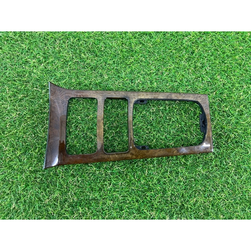 Декоративная накладка центральной консоли (салон) PORSCHE CAYENNE 958 2013 3.6 95855332402BG1