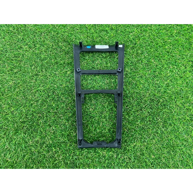 Декоративная накладка центральной консоли (салон) PORSCHE CAYENNE 958 2013 3.6 95855332402BG1