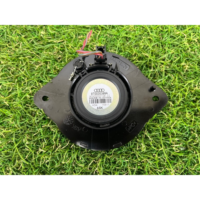 Динамик (электрика) AUDI A4 B8 2012 2.0 TFSI 8T0035399A