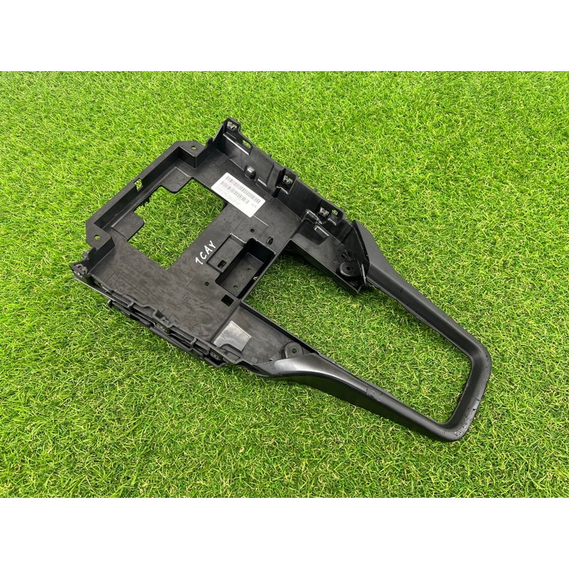 Крепление центральной консоли (салон) PORSCHE CAYENNE 958 2013 3.6 95855325101