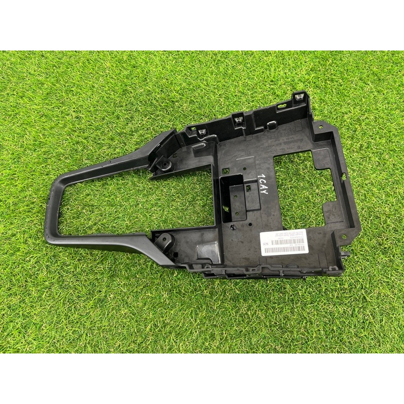 Крепление центральной консоли (салон) PORSCHE CAYENNE 958 2013 3.6 95855325101