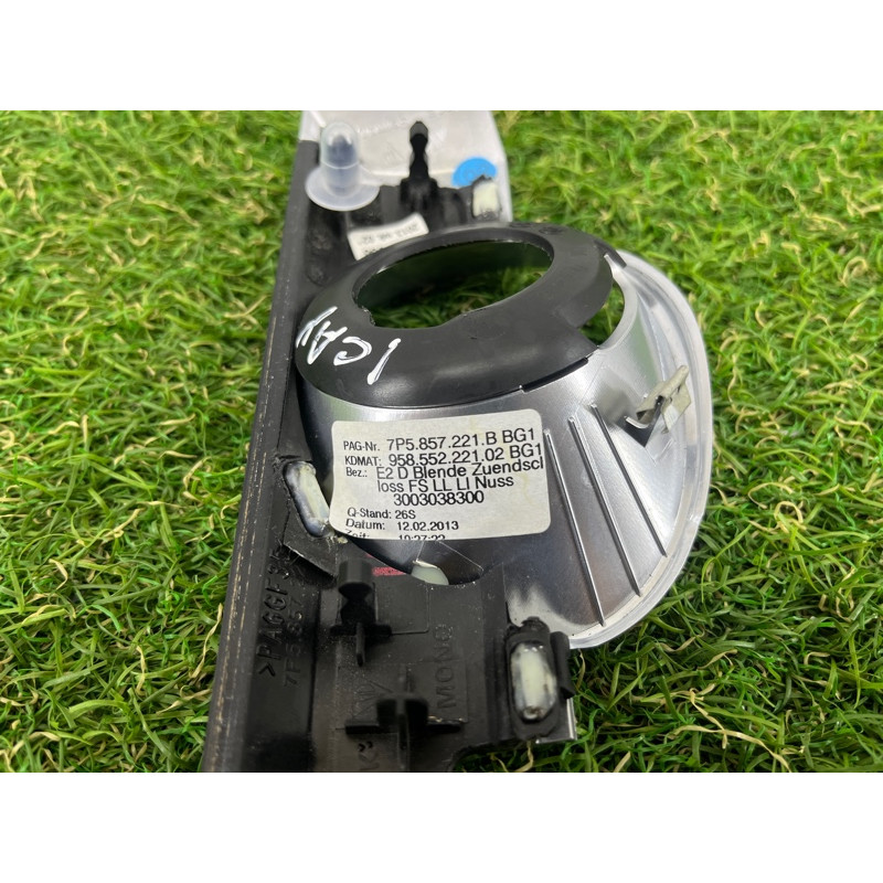 Декоративная накладка торпедо (салон) PORSCHE CAYENNE 958 2013 3.6 95855222102BG1