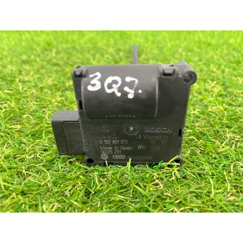 Привод заслонки отопителя (отопление и кондиционирование) AUDI Q7 4L 2007 3.6 4F0820511B