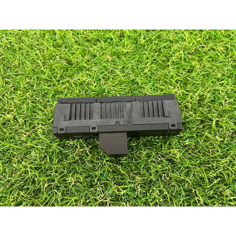 Кнопка DSC (электрика / кнопки) AUDI A4 B8 2012 2.0 TFSI 8K1959673FV10