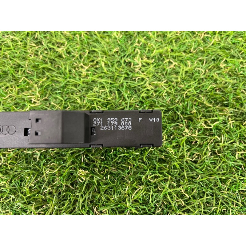 Кнопка DSC (электрика / кнопки) AUDI A4 B8 2012 2.0 TFSI 8K1959673FV10