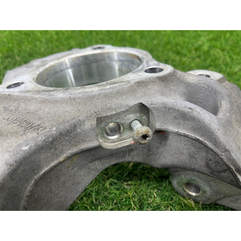 Поворотный кулак (подвеска) CHEVROLET Cruze J300 2011 1.4 23119517