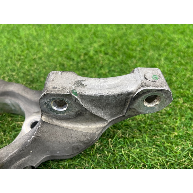 Поворотный кулак (подвеска) CHEVROLET Cruze J300 2011 1.4 23119518