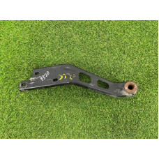 Кронштейн глушителя