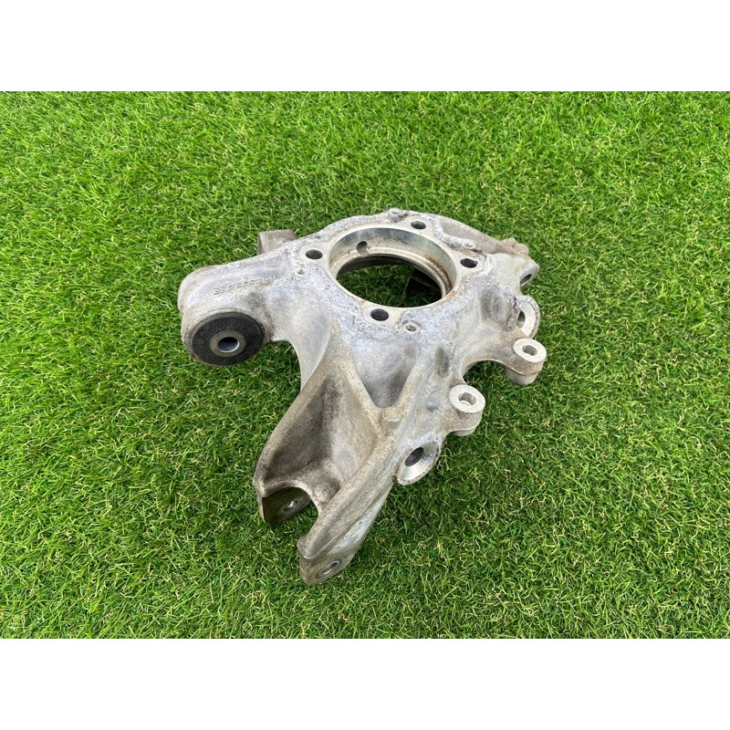 Цапфа подвески (подвеска) Volkswagen Touareg NF 2011 3.6 7P0505435A