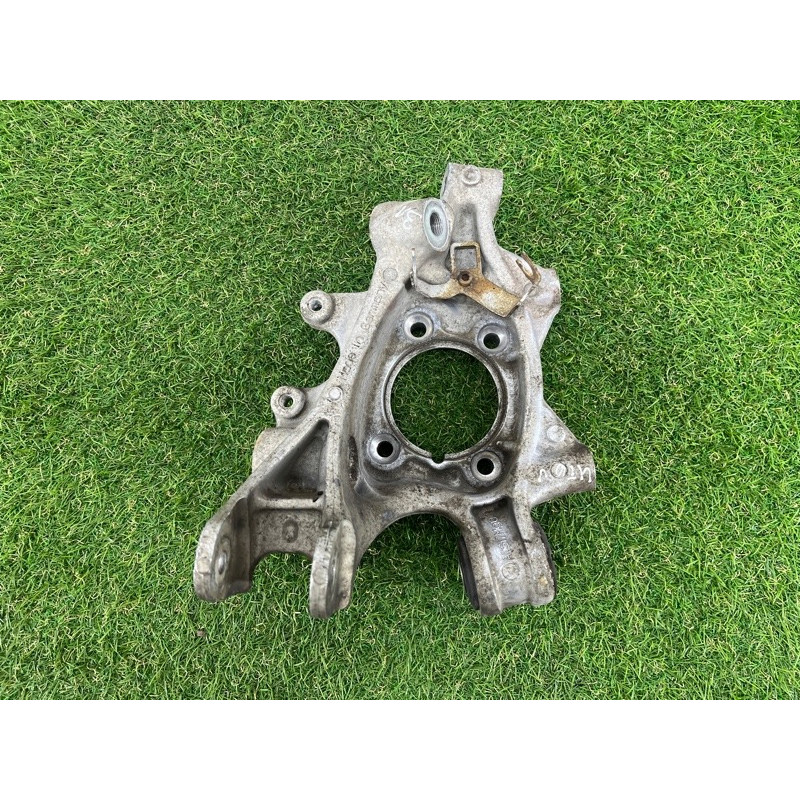 Цапфа подвески (подвеска) Volkswagen Touareg NF 2011 3.6 7P0505435A