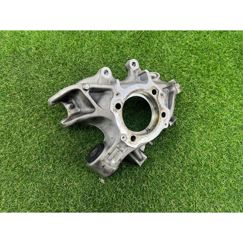 Цапфа подвески (подвеска) Volkswagen Touareg NF 2011 3.6 7P0505436B
