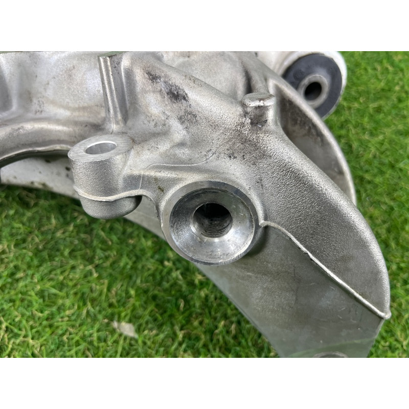Цапфа подвески (подвеска) Volkswagen Touareg NF 2011 3.6 7P0505436B