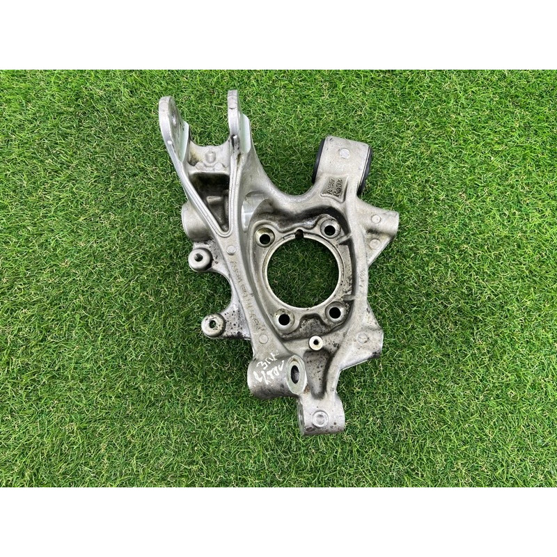 Цапфа подвески (подвеска) Volkswagen Touareg NF 2011 3.6 7P0505436B