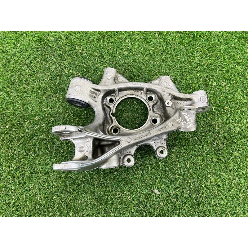 Цапфа подвески (подвеска) Volkswagen Touareg NF 2011 3.6 7P0505436B