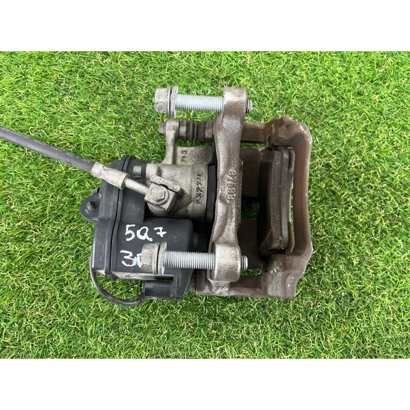 Суппорт тормозной (тормозная система) AUDI Q7 4M 2017 3.0 TFSi CREC 4M0615403A