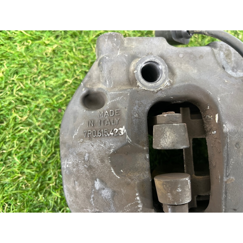 Гальмівний супорт (гальмівна система) Volkswagen Touareg NF 2012 3.6 7P6615423C