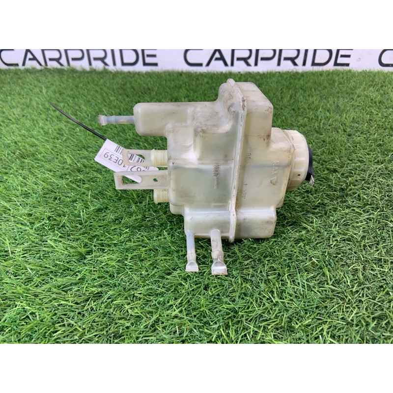 Бачок тормозной жидкости (тормозная система) BMW 5-series E39 34326758848