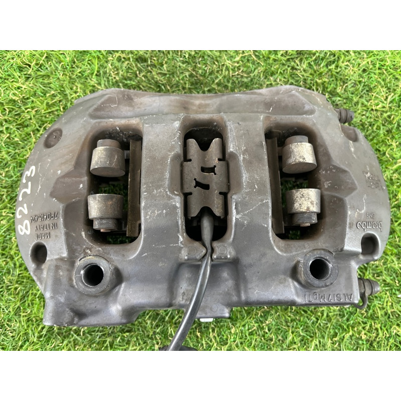 Гальмівний супорт (гальмівна система) Volkswagen Touareg NF 2012 3.6 7P6615424C