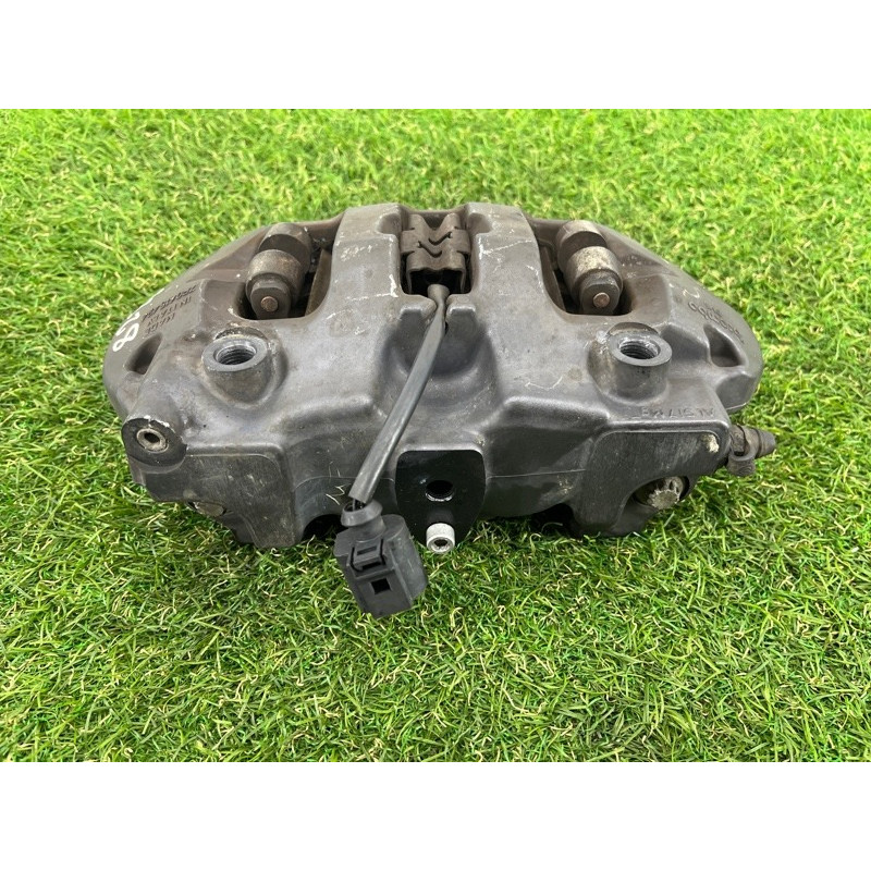 Гальмівний супорт (гальмівна система) Volkswagen Touareg NF 2012 3.6 7P6615424C