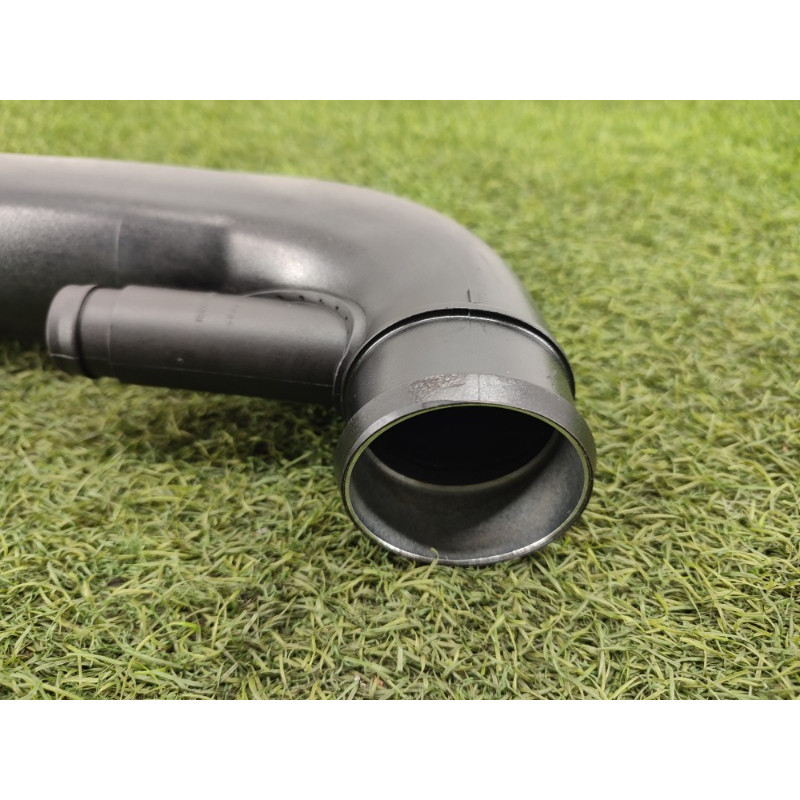 Патрубок воздушного фильтра (впускная система) Volkswagen Passat B7 2014 1.8 5C0129654