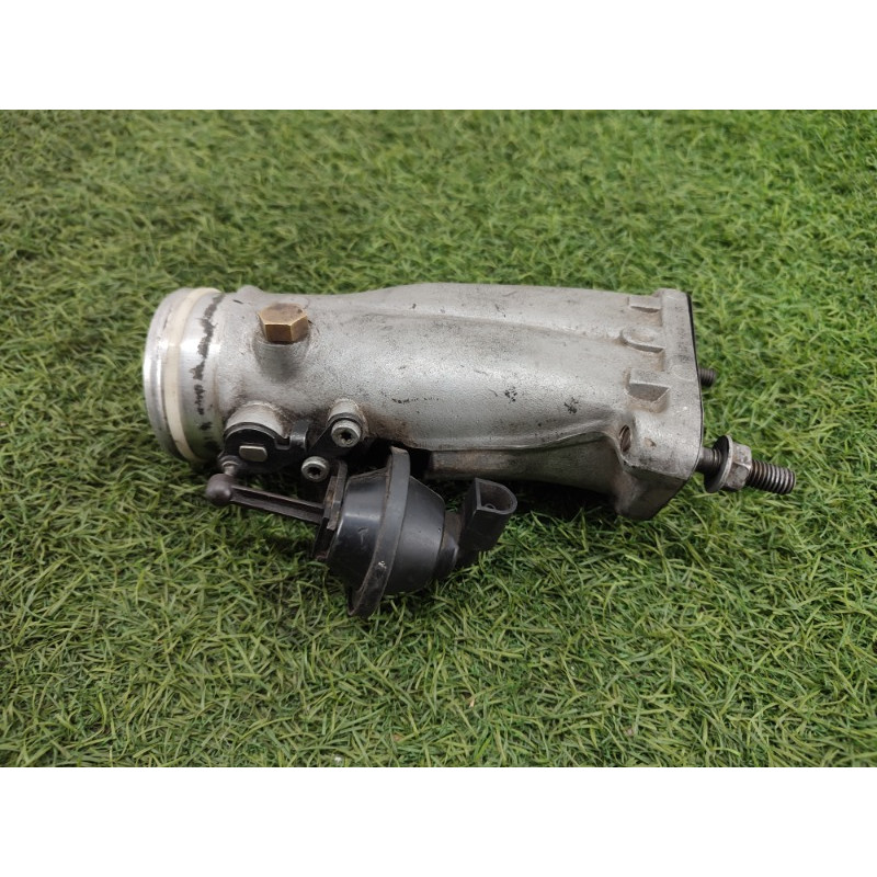 Дроссельная заслонка (электрика двигателя) AUDI A6 C5 2001 2.5 AKE 4B0145950