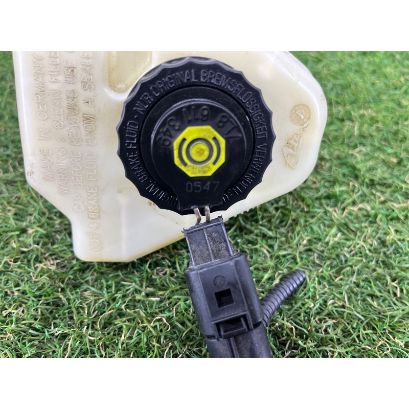 Бачок тормозной жидкости (тормозная система) AUDI Q7 4L 2007 3.6 7L8611303