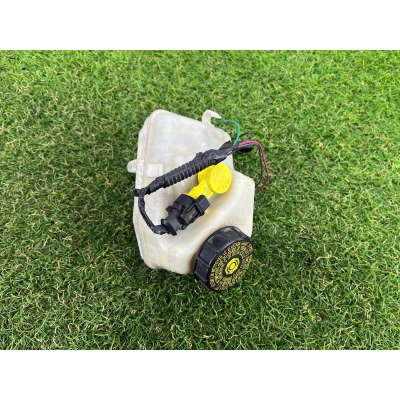 Бачок тормозной жидкости (тормозная система) CHEVROLET Cruze J300 2011 1.4 13338444