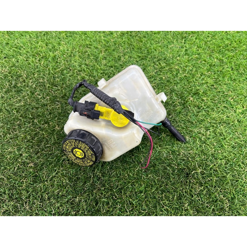 Бачок тормозной жидкости (тормозная система) CHEVROLET Cruze J300 2011 1.4 13338444