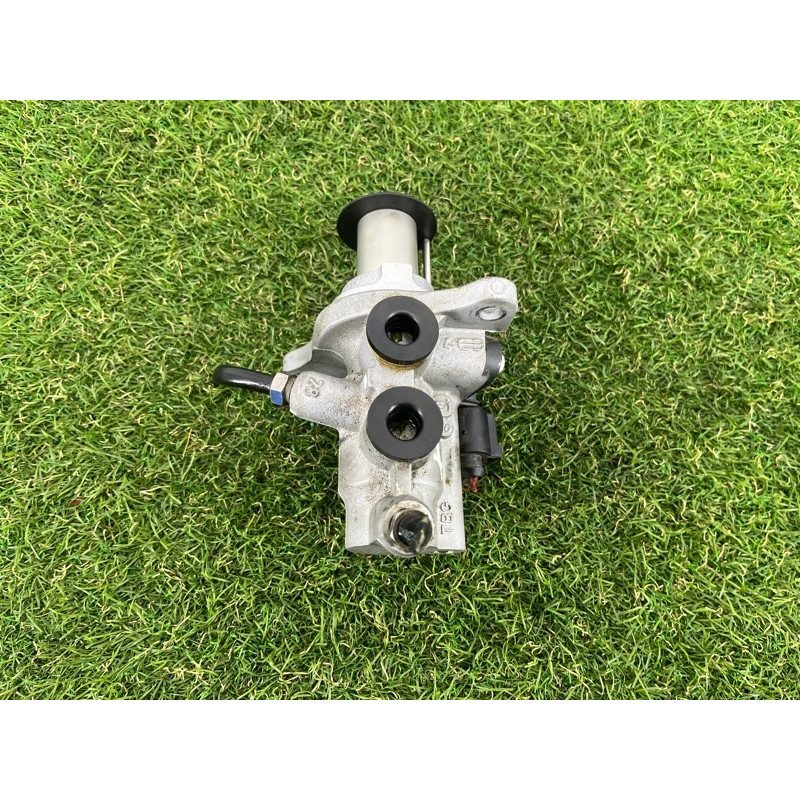 Главный тормозной цилиндр (тормозная система) PORSCHE CAYENNE 958 2012 4.8 95835501501