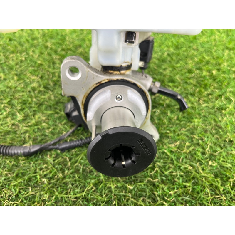 Головний гальмівний циліндр (гальмівна система) Volkswagen Touareg NF 2012 3.0 7P0611019