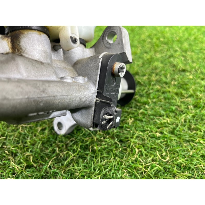 Головний гальмівний циліндр (гальмівна система) Volkswagen Touareg NF 2012 3.6 7P0611019A