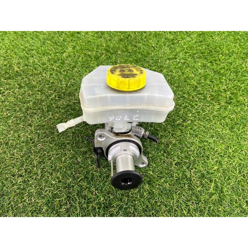 Головний гальмівний циліндр (гальмівна система) Volkswagen Touareg NF 2011 3.6 7P0611019