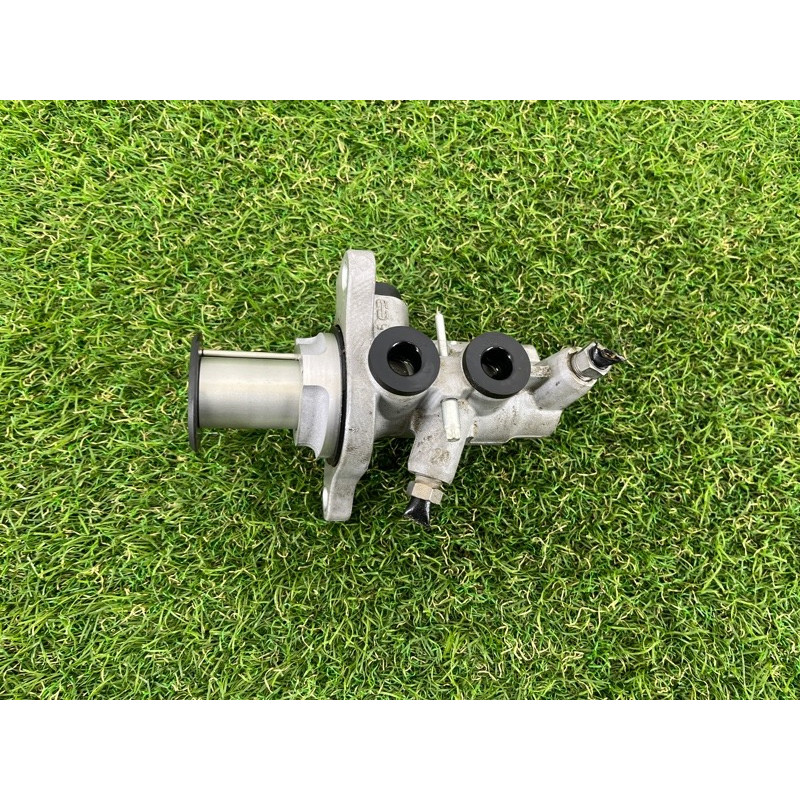 Главный тормозной цилиндр (тормозная система) PORSCHE CAYENNE 958 2013 3.6 95835501501