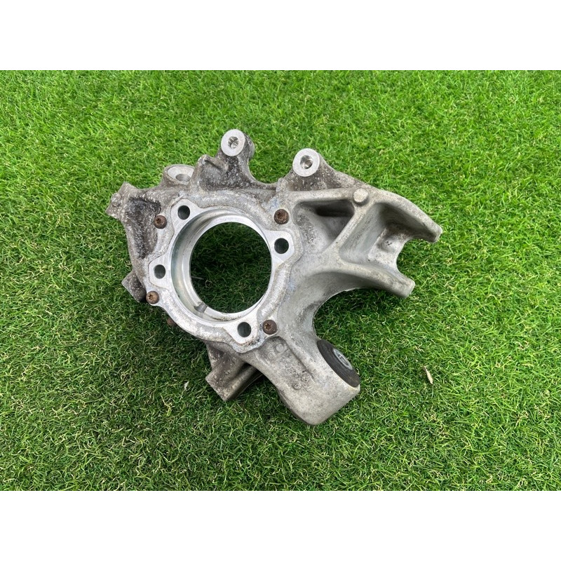 Цапфа подвески (подвеска) Volkswagen Touareg NF 2012 3.6 7P0505435B