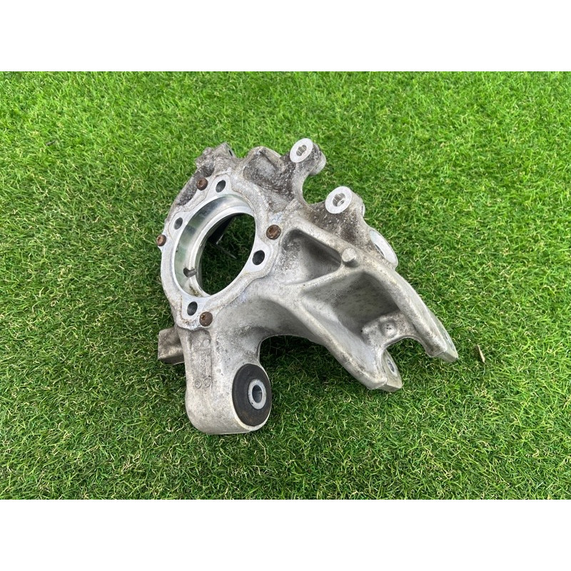 Цапфа подвески (подвеска) Volkswagen Touareg NF 2012 3.6 7P0505435B