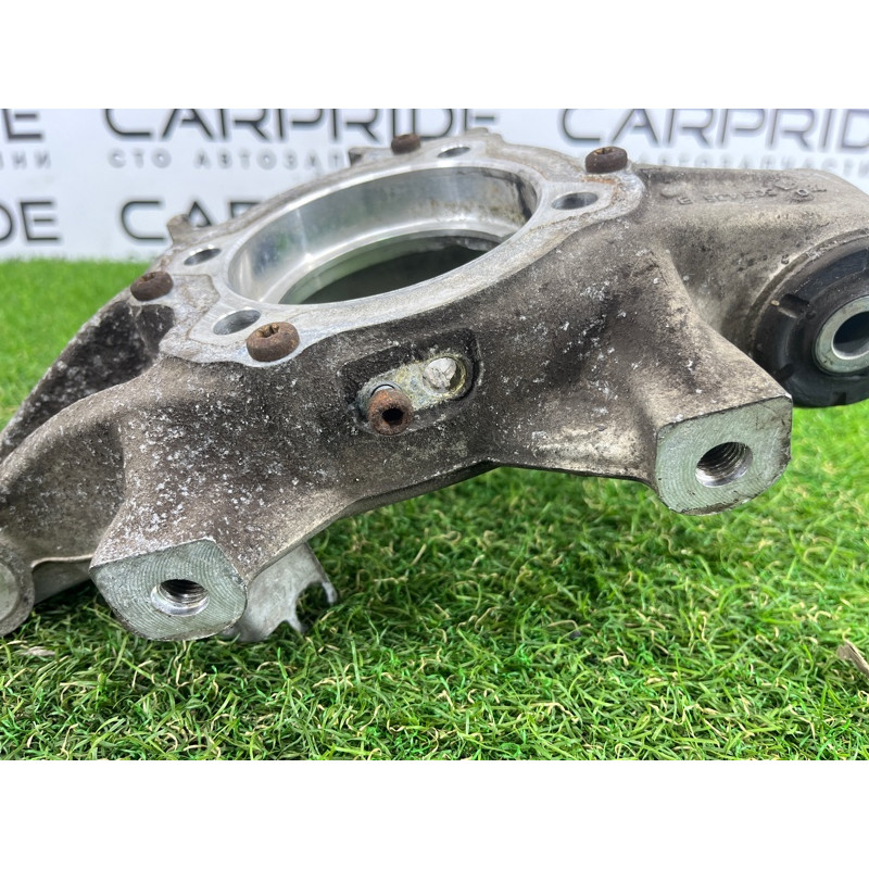 Цапфа подвески (подвеска) Volkswagen Touareg NF 2012 3.6 7P0505435B