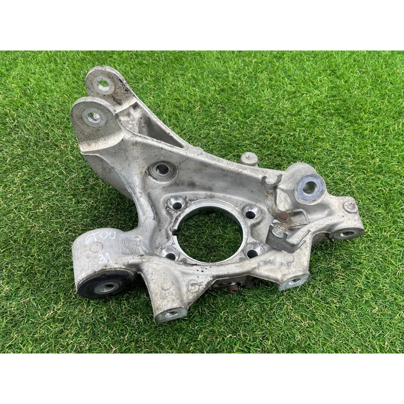 Цапфа подвески (подвеска) Volkswagen Touareg NF 2012 3.6 7P0505435B