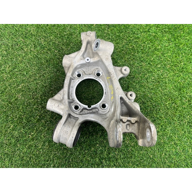 Цапфа подвески (подвеска) Volkswagen Touareg NF 2012 3.0 7P0505436A