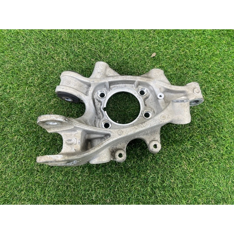 Цапфа подвески (подвеска) Volkswagen Touareg NF 2012 3.0 7P0505436A