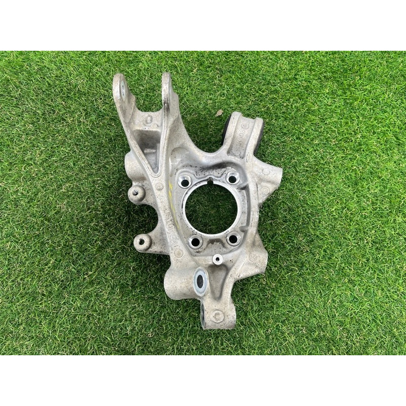Цапфа подвески (подвеска) Volkswagen Touareg NF 2012 3.0 7P0505436A
