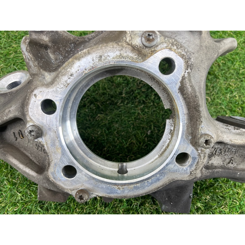 Цапфа подвески (подвеска) PORSCHE CAYENNE 958 2012 4.8 95833161101