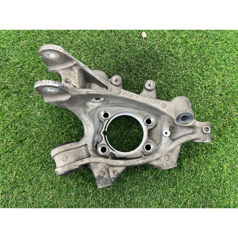 Цапфа подвески (подвеска) PORSCHE CAYENNE 958 2012 4.8 95833161101